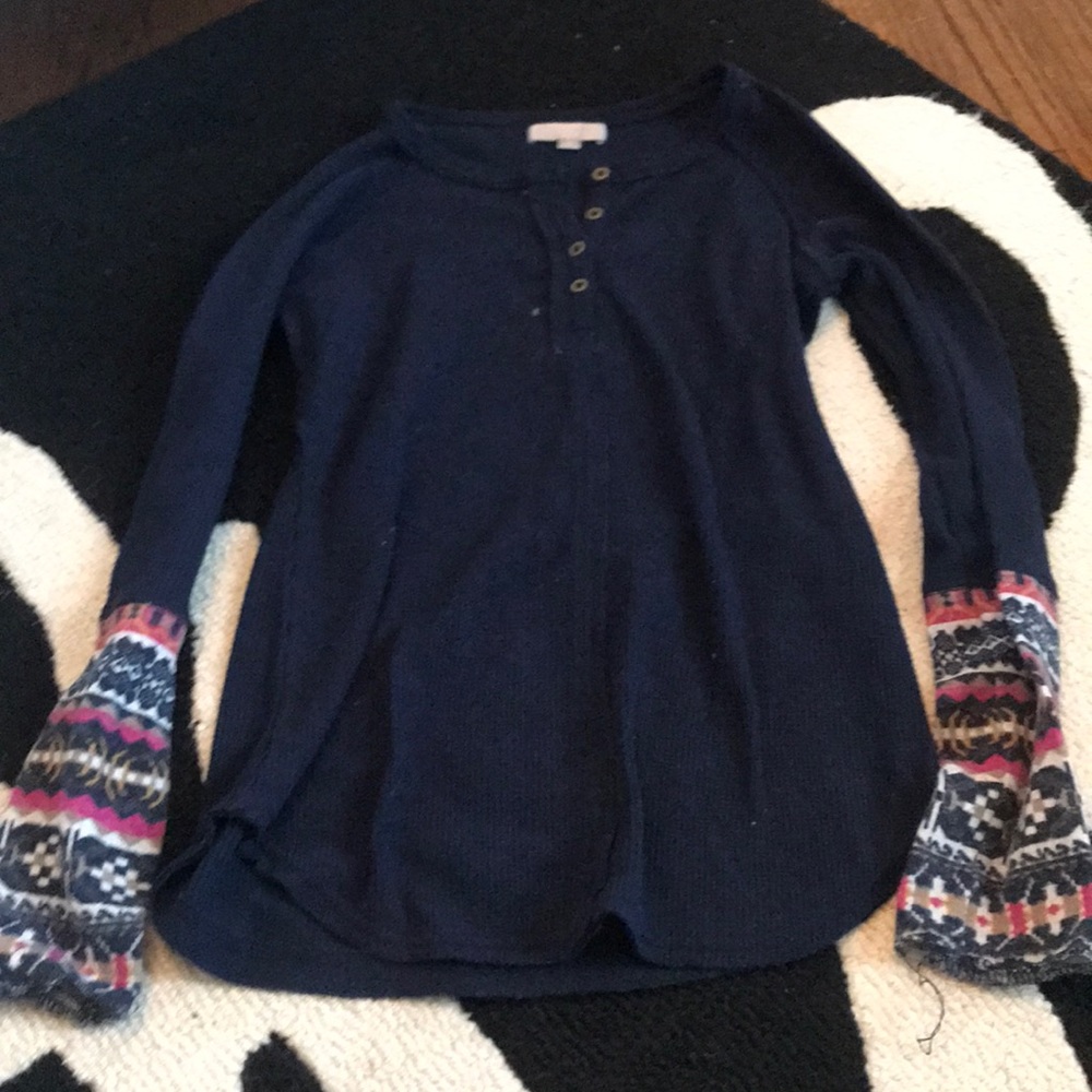 Long sleeve teens blue bottom down.